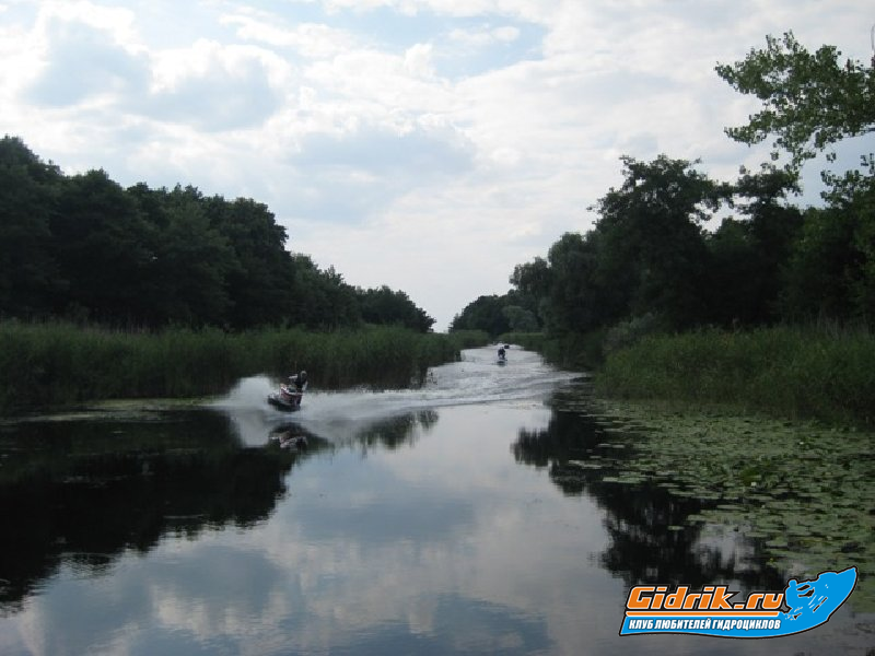 одна из тысяч небольших речек.jpg